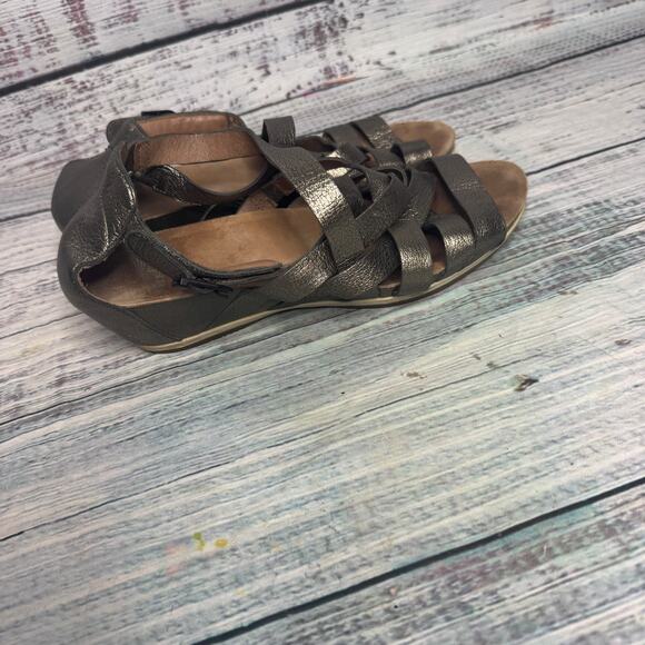 Dansko Vivian Gladiator Sandal Pewter Nappa Leather Strappy Wedge Size 9 - Picture 2 of 5